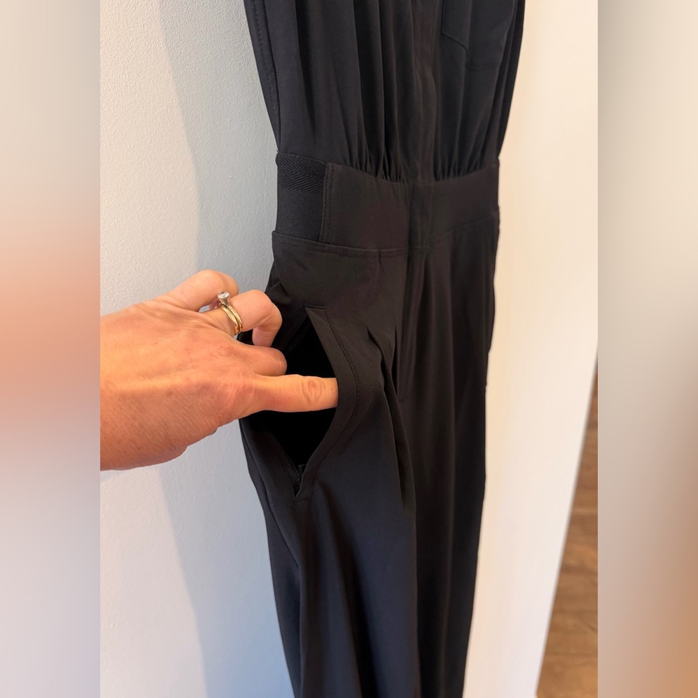 Athleta Sleeveless Black Jumpsuit Size 0 - Picture 6 of 10